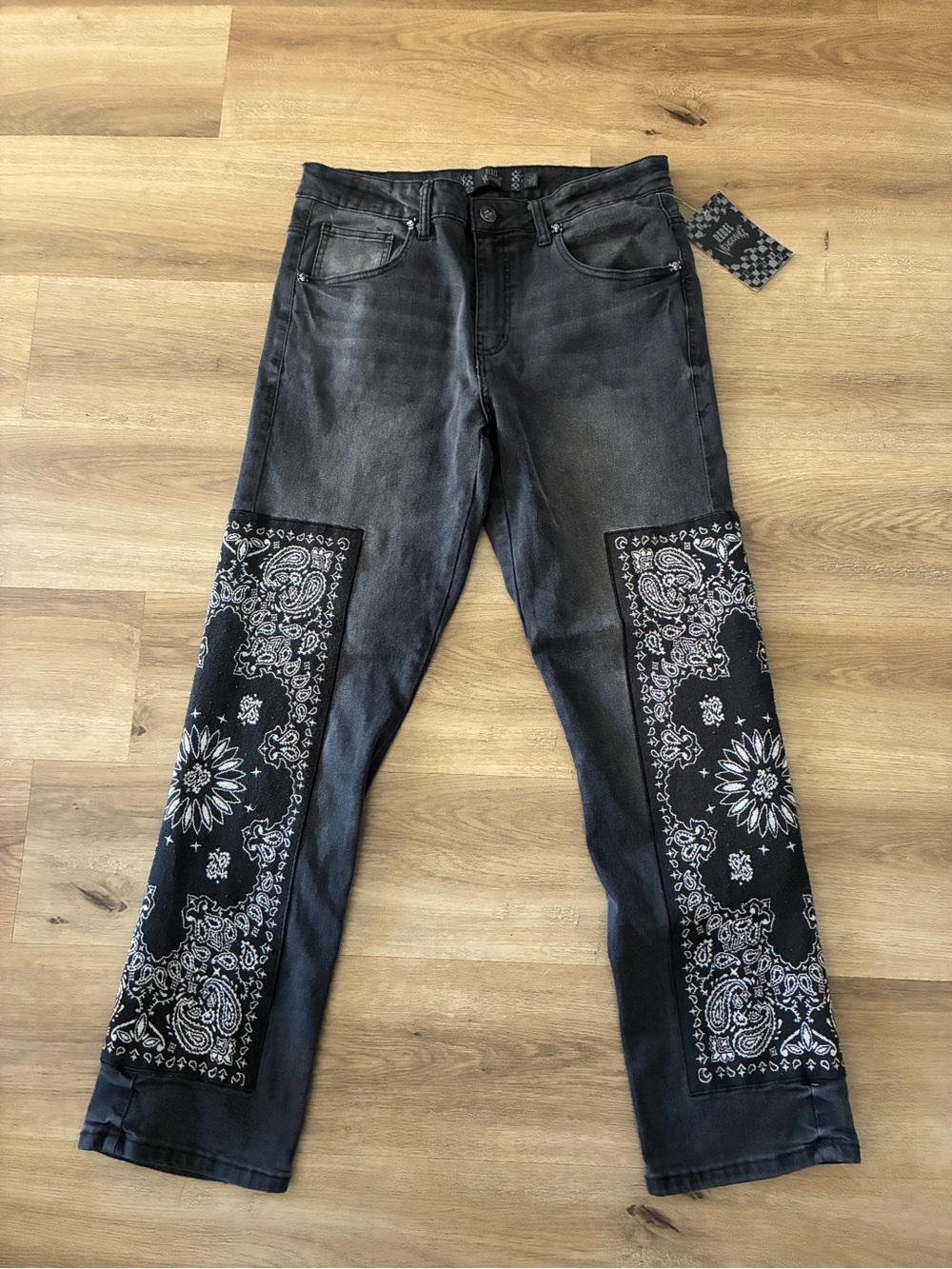 Rebel Vengeance Black Bandana Patch Straight Leg Jeans NWT Men’s Streetwear Punk